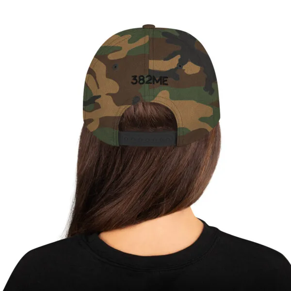 Gorra snapback Brkovi