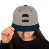 Gorra snapback Brkovi